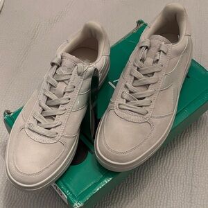 Diadora brand new in box size men’s 8 women’s 9.5 shoes